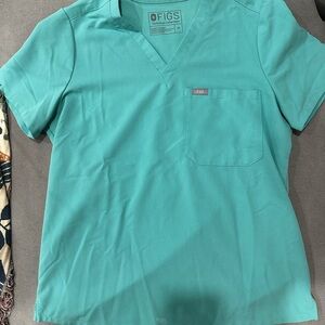 Figs Green Fitted Short Sleeve Tee